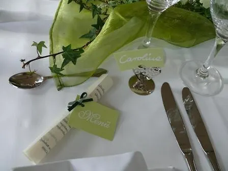 Stichwehs Am Bahnhof 3*